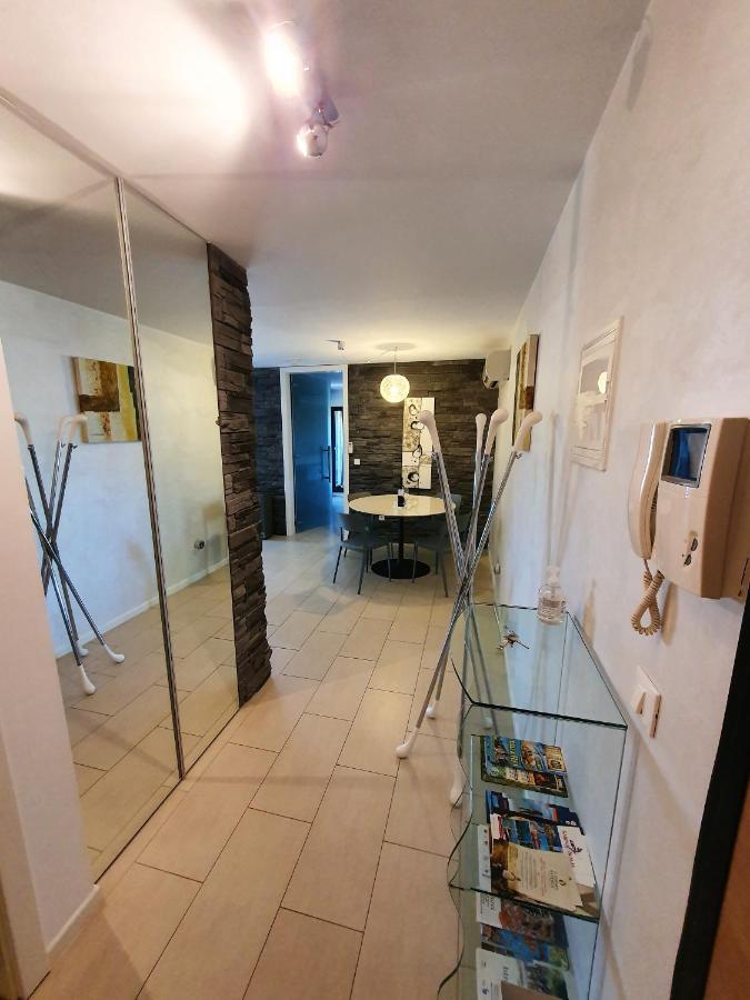 Lucia Exclusive With Parking In The Garage Appartement Poreč Buitenkant foto